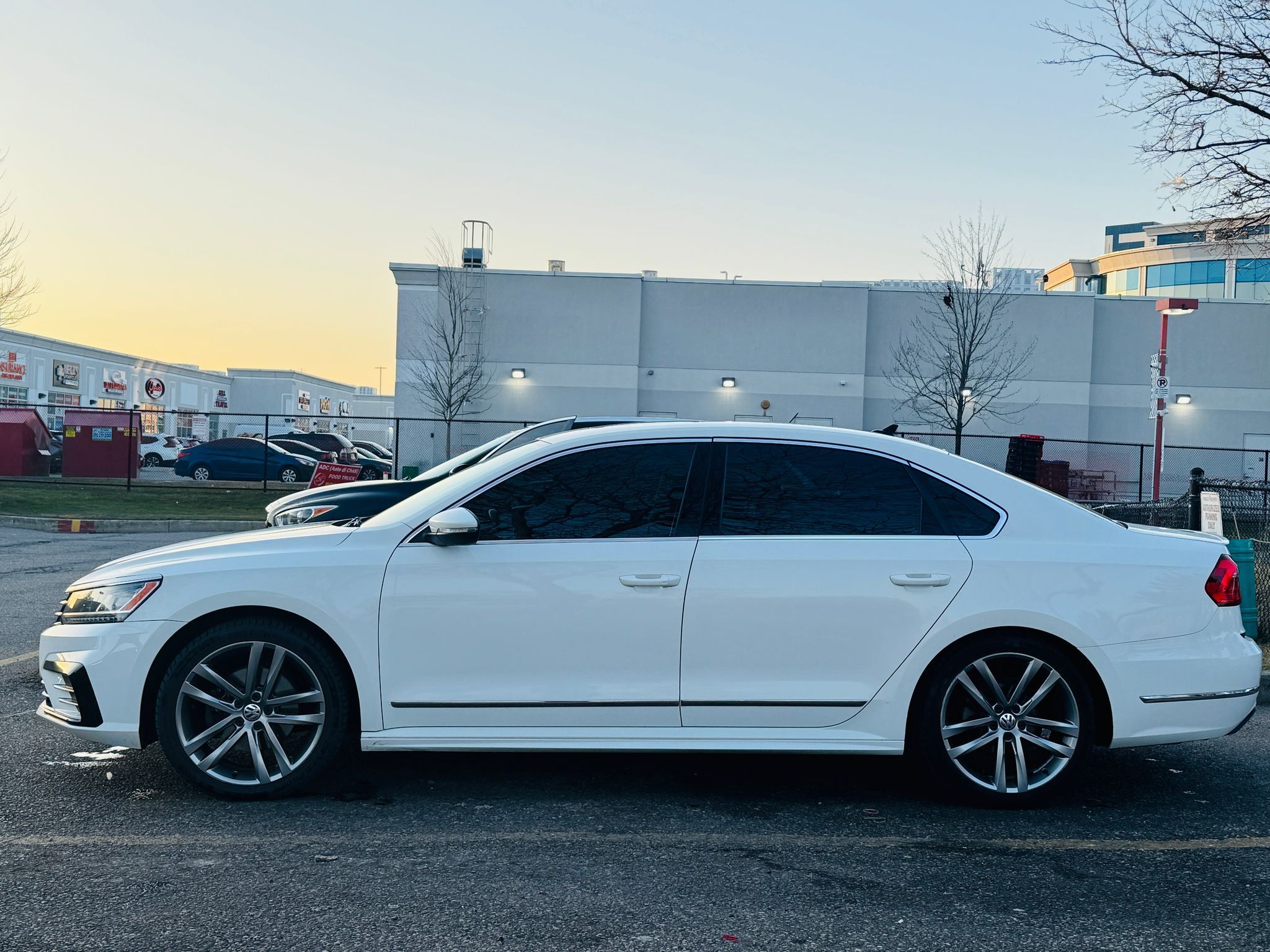 2016 Volkswagen Passat R-Line