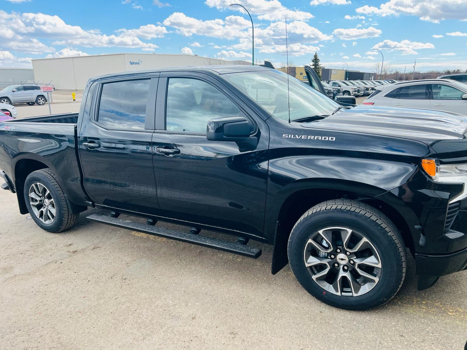 2024 Chevrolet Silverado 1500 RST